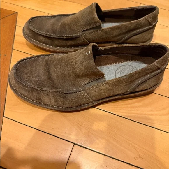BRAND NEW CLARKS men's  loafers - Picture 4 of 6